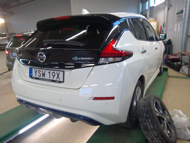 Photo 2 VIN: SJNFAAZE1U0115277 - NISSAN LEAF 