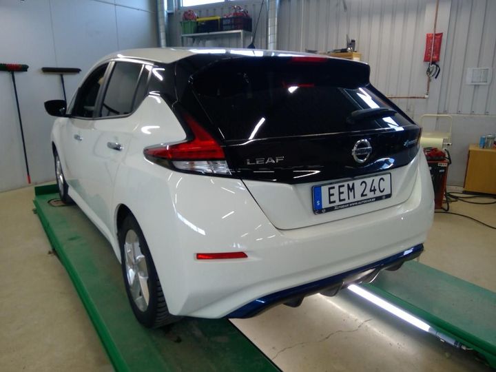 Photo 2 VIN: SJNFAAZE1U0122452 - NISSAN LEAF 