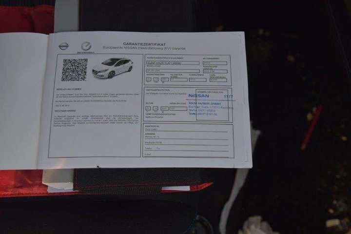 Photo 9 VIN: SJNFAAZE1U0138880 - NISSAN LEAF 