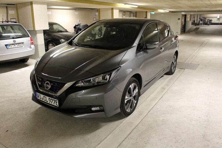 Photo 1 VIN: SJNFAAZE1U0138896 - NISSAN LEAF 