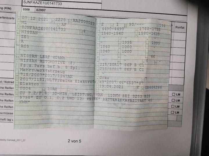 Photo 3 VIN: SJNFAAZE1U0141733 - NISSAN LEAF 