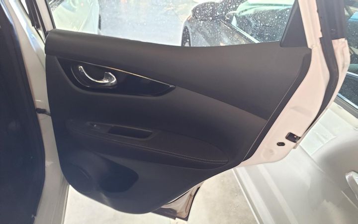 Photo 13 VIN: SJNFDNJ11U2368522 - NISSAN QASHQAI 