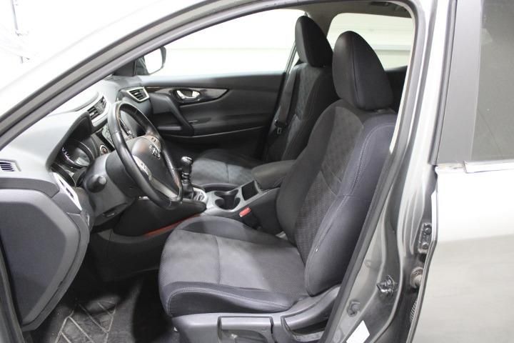 Photo 10 VIN: SJNFEAJ11U1751555 - NISSAN QASHQAI SUV 