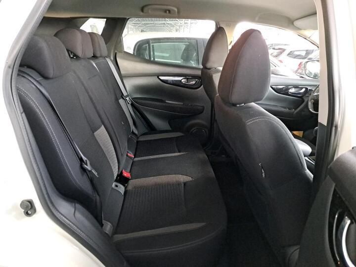 Photo 9 VIN: SJNFGNJ11U2882990 - NISSAN QASHQAI 