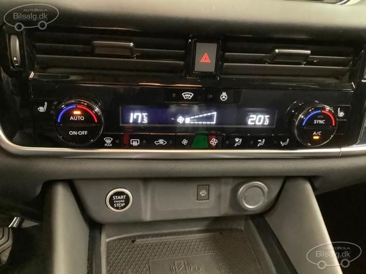 Photo 14 VIN: SJNTAAJ12U1070652 - NISSAN QASHQAI SUV 