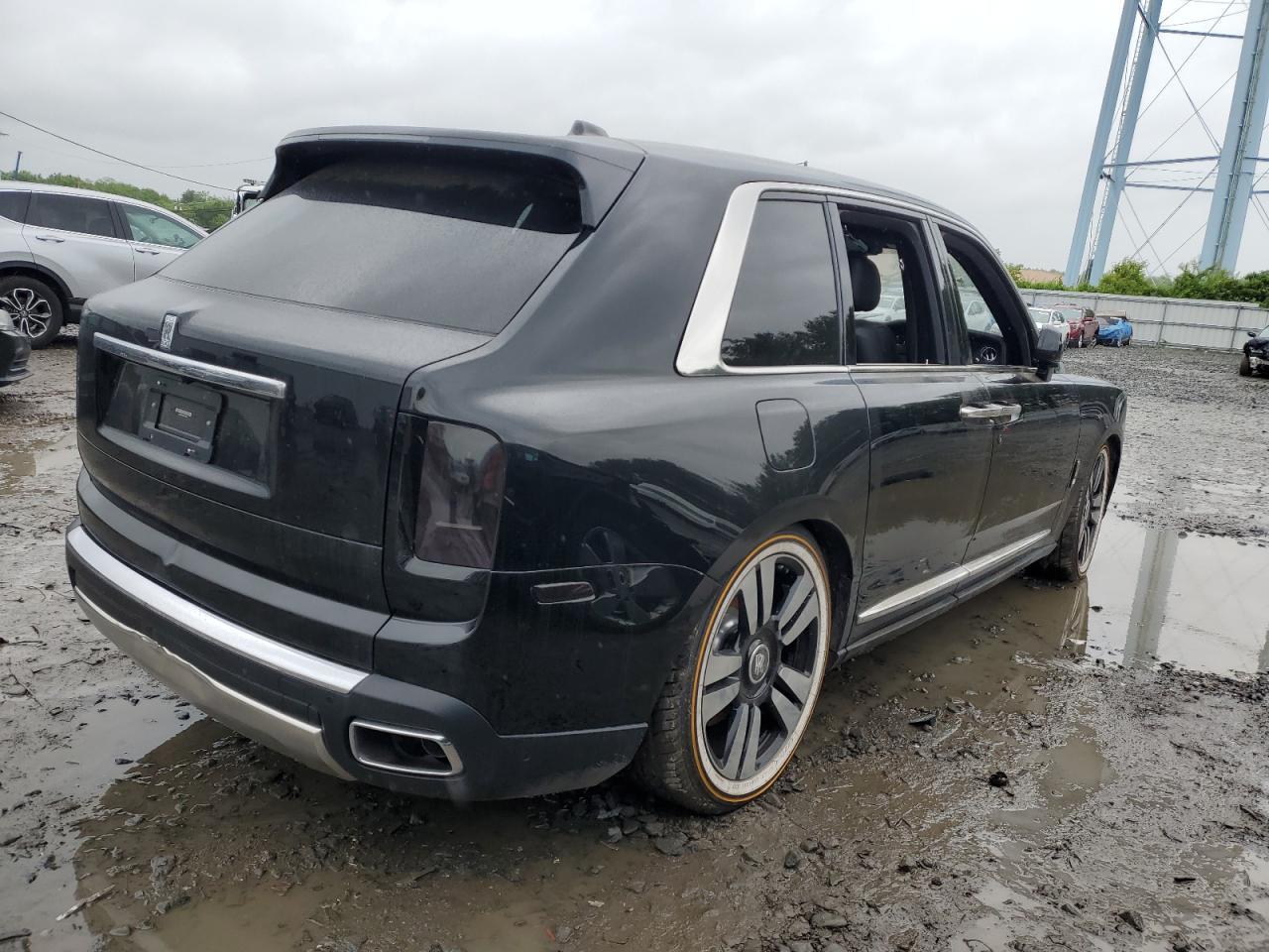 Photo 2 VIN: SLA689X5XKU113983 - ROLLS-ROYCE CULLINAN 