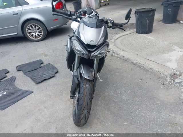 Photo 4 VIN: SMTA554S1LT975450 - TRIUMPH STREET TRIPLE 