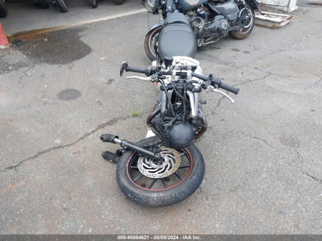 Photo 4 VIN: SMTD31GN1HT810054 - TRIUMPH STREET TWIN 