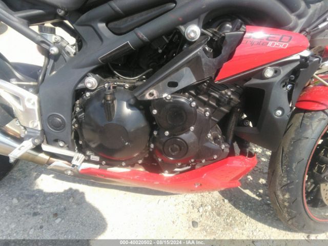 Photo 8 VIN: SMTN01PK6FJ674791 - TRIUMPH SPEED TRIPLE 