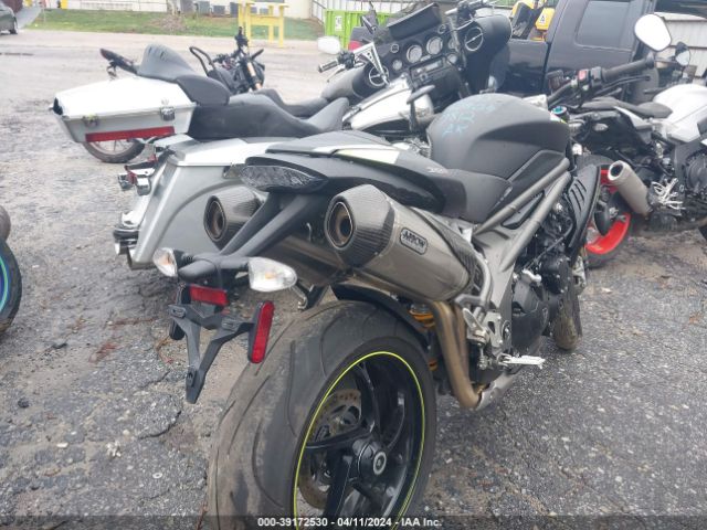 Photo 3 VIN: SMTN53P4XLJ977812 - TRIUMPH SPEED TRIPLE 