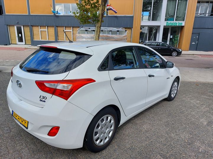 Photo 3 VIN: TMAD251CAEJ241654 - HYUNDAI I30 