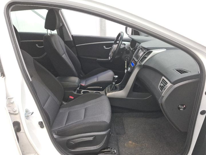 Photo 5 VIN: TMAD381CAHJ117585 - HYUNDAI I30 