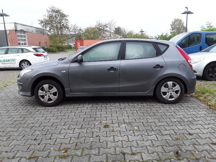 Photo 2 VIN: TMADB51CACJ250908 - HYUNDAI I30 HATCHBACK 