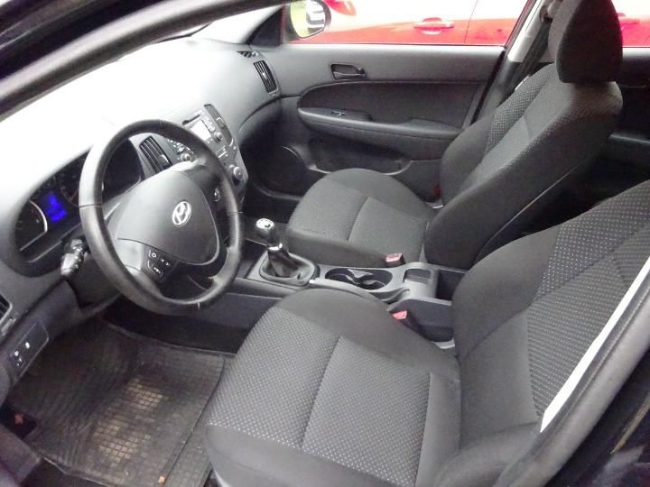 Photo 5 VIN: TMADB51CACJ268159 - HYUNDAI I30 HATCHBACK 