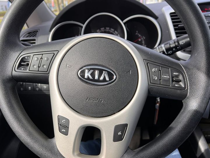 Photo 9 VIN: TMAEH811AAJ021595 - KIA VENGA 