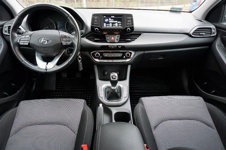 Photo 9 VIN: TMAH2514AKJ078988 - HYUNDAI I30 HATCHBACK 