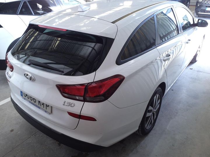 Photo 12 VIN: TMAH2811AKJ043182 - HYUNDAI I30 