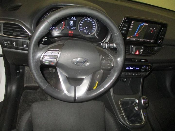 Photo 5 VIN: TMAH2817AJJ025825 - HYUNDAI I30 