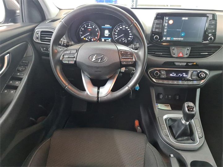 Photo 6 VIN: TMAH3511AKJ097733 - HYUNDAI I30 