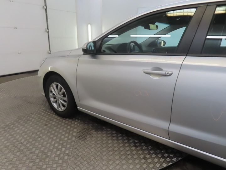 Photo 15 VIN: TMAH3511AKJ098101 - HYUNDAI I30 