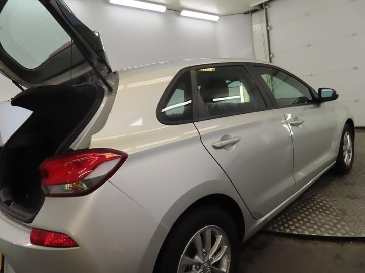 Photo 26 VIN: TMAH3511AKJ098101 - HYUNDAI I30 