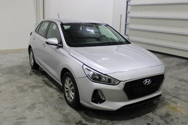 Photo 2 VIN: TMAH3513AJJ059110 - HYUNDAI I30 HATCHBACK 