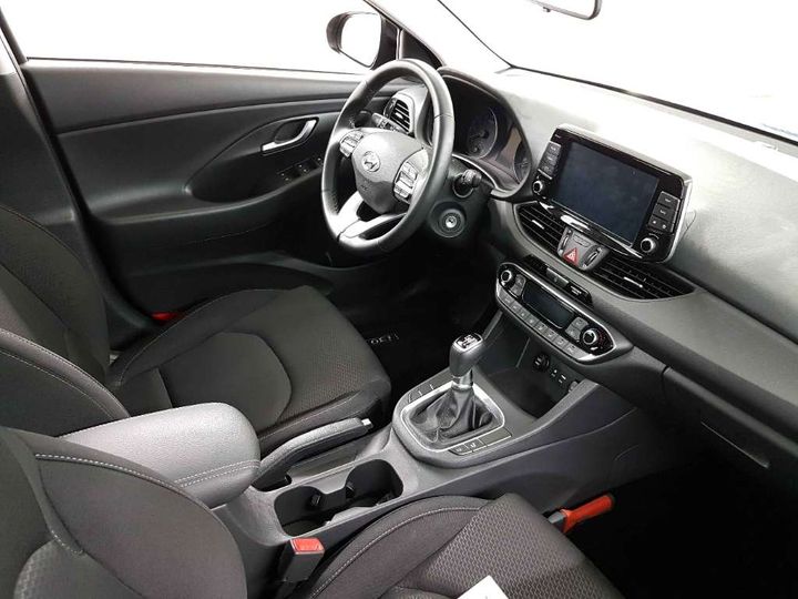 Photo 5 VIN: TMAH3513AJJ068748 - HYUNDAI I30 