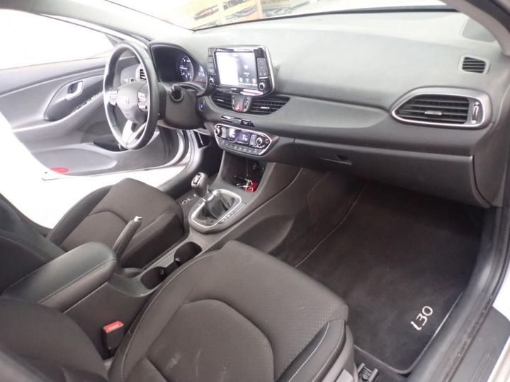 Photo 6 VIN: TMAH3517AJJ046061 - HYUNDAI I30 