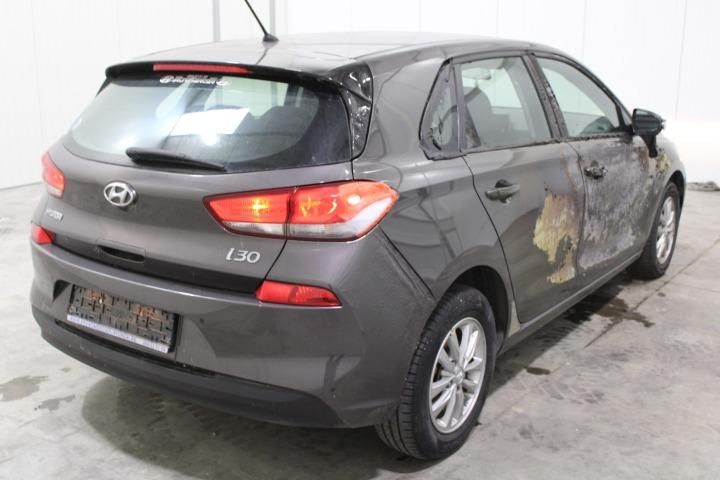 Photo 3 VIN: TMAH3517AJJ054128 - HYUNDAI I30 HATCHBACK 