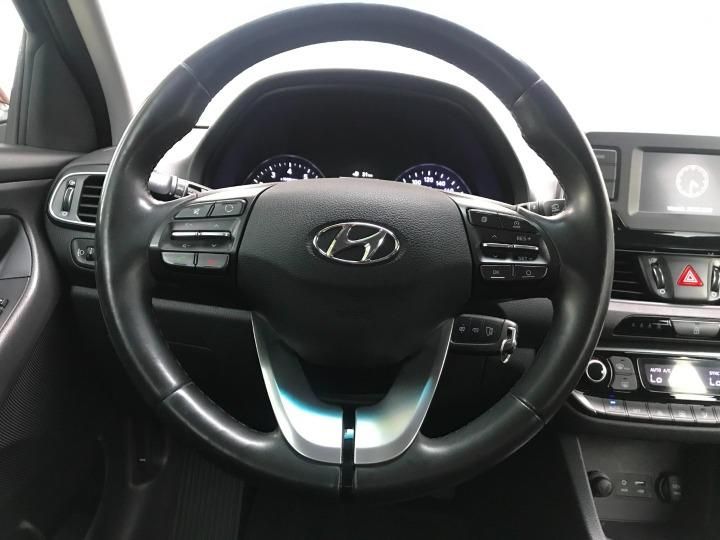 Photo 5 VIN: TMAH3811AJJ015157 - HYUNDAI I30 CW 