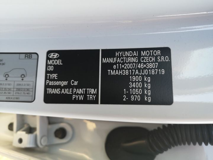 Photo 8 VIN: TMAH3817AJJ018719 - HYUNDAI I30 