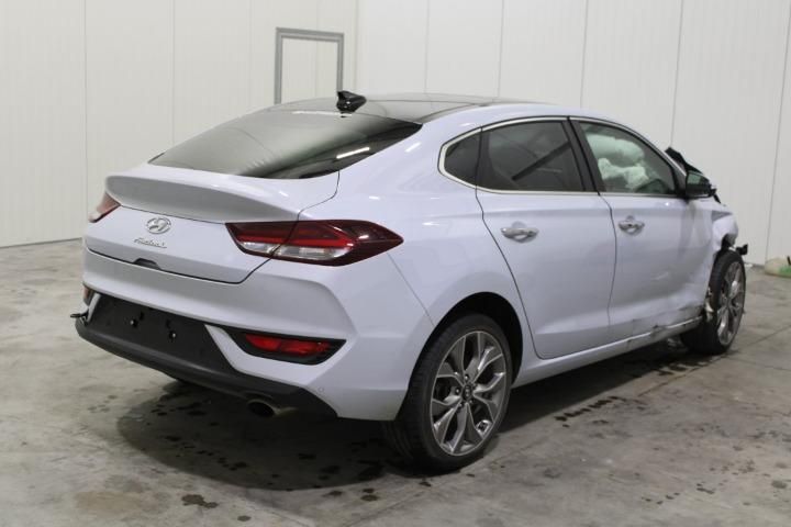 Photo 3 VIN: TMAH5H13AJJ008261 - HYUNDAI I30 FASTBACK 