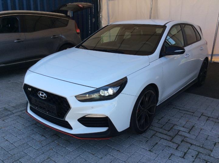 Photo 1 VIN: TMAHC51AAJJ000549 - HYUNDAI I30 HATCHBACK 