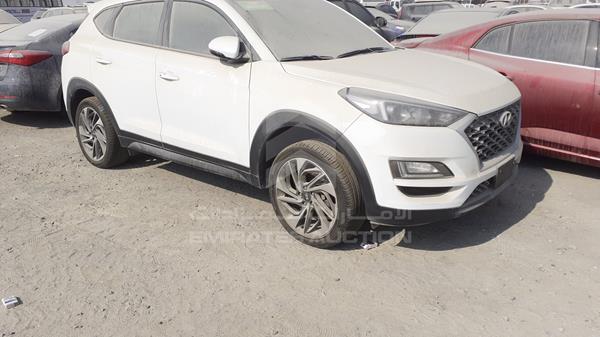 Photo 8 VIN: TMAJ28112KJ789872 - HYUNDAI TUCSON 