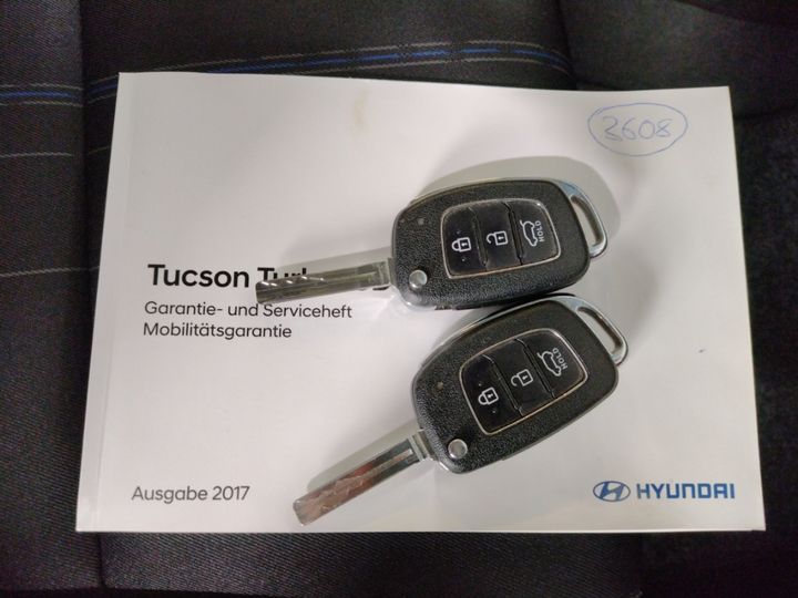 Photo 16 VIN: TMAJ2812AJJ574785 - HYUNDAI TUCSON 