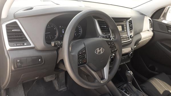 Photo 13 VIN: TMAJ28132HJ188469 - HYUNDAI TUCSON 