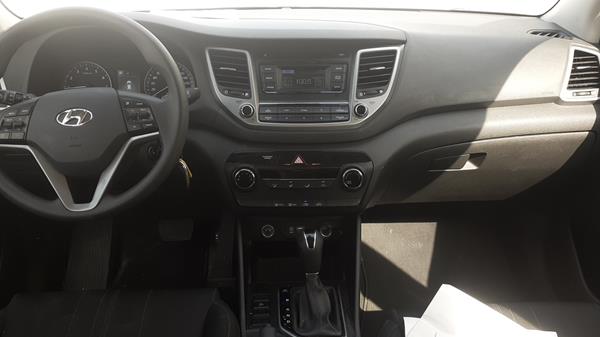 Photo 21 VIN: TMAJ28132HJ188469 - HYUNDAI TUCSON 