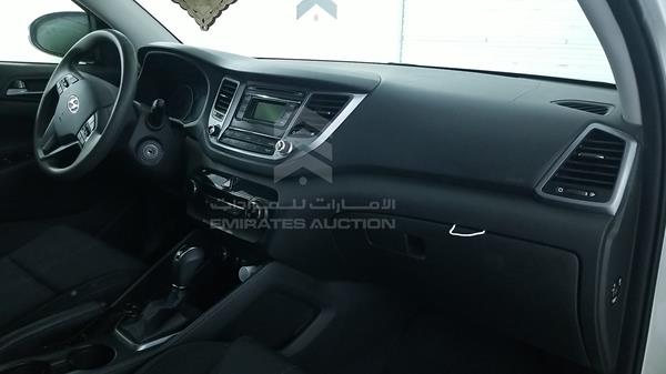 Photo 24 VIN: TMAJ28133HJ171356 - HYUNDAI TUCSON 