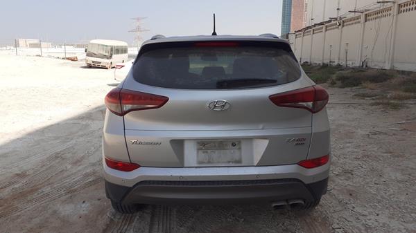 Photo 7 VIN: TMAJ281B3HJ187483 - HYUNDAI TUCSON 