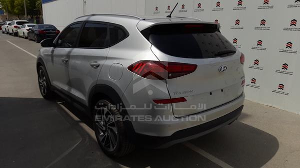 Photo 5 VIN: TMAJ281B6KJ715749 - HYUNDAI TUCSON 