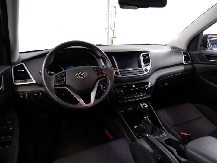 Photo 3 VIN: TMAJ3811AGJ080533 - HYUNDAI TUCSON 