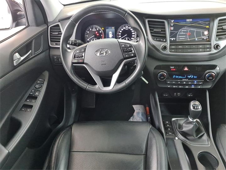 Photo 6 VIN: TMAJ3811AGJ089916 - HYUNDAI TUCSON 