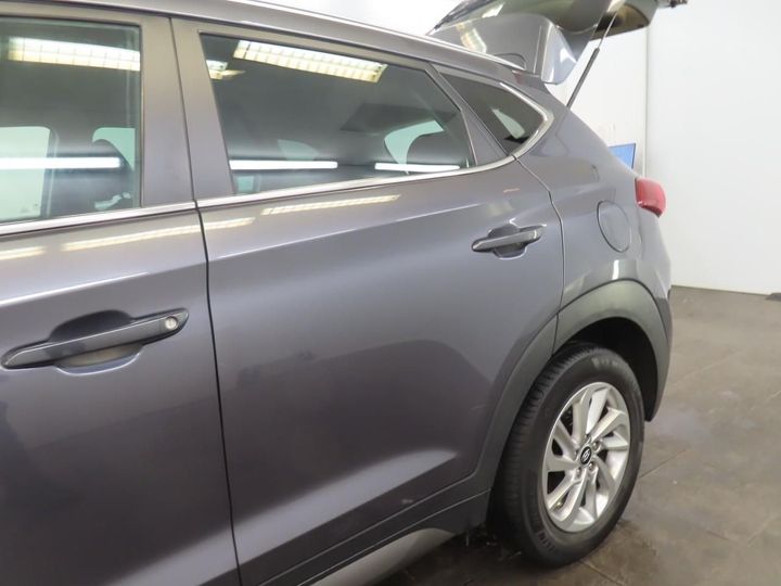 Photo 18 VIN: TMAJ3811AGJ114455 - HYUNDAI TUCSON 