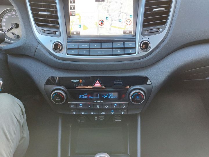 Photo 9 VIN: TMAJ3811AHJ153958 - HYUNDAI TUCSON 