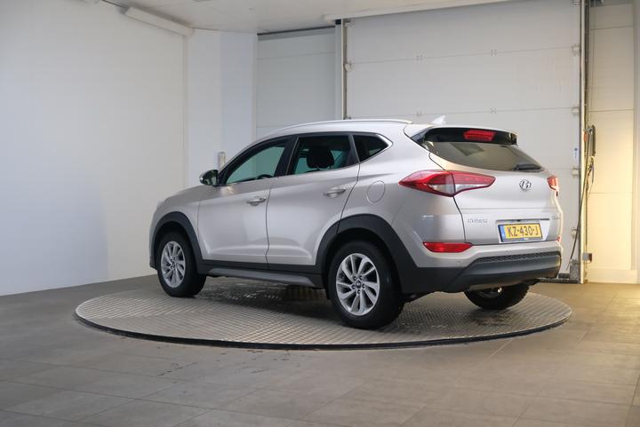 Photo 3 VIN: TMAJ3811AHJ314678 - HYUNDAI TUCSON 