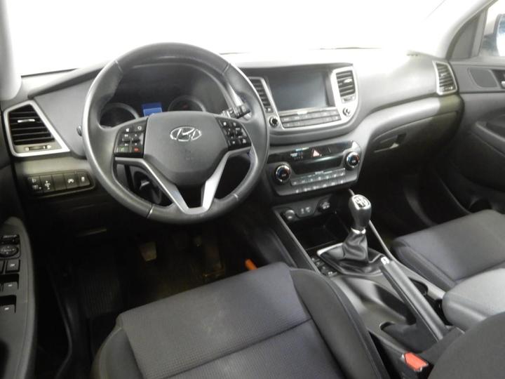 Photo 9 VIN: TMAJ3811AHJ314678 - HYUNDAI TUCSON 