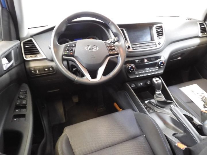 Photo 3 VIN: TMAJ3811AHJ340268 - HYUNDAI TUCSON 