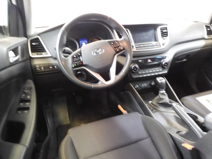 Photo 2 VIN: TMAJ3811AJJ488605 - HYUNDAI TUCSON 