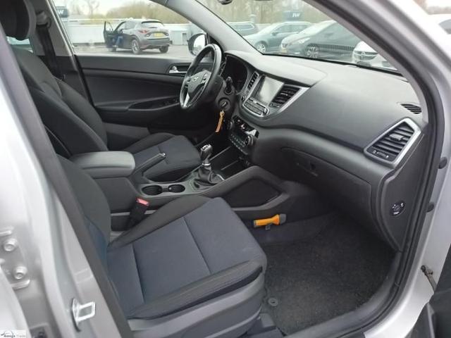 Photo 7 VIN: TMAJ3811AJJ579672 - HYUNDAI TUCSON 