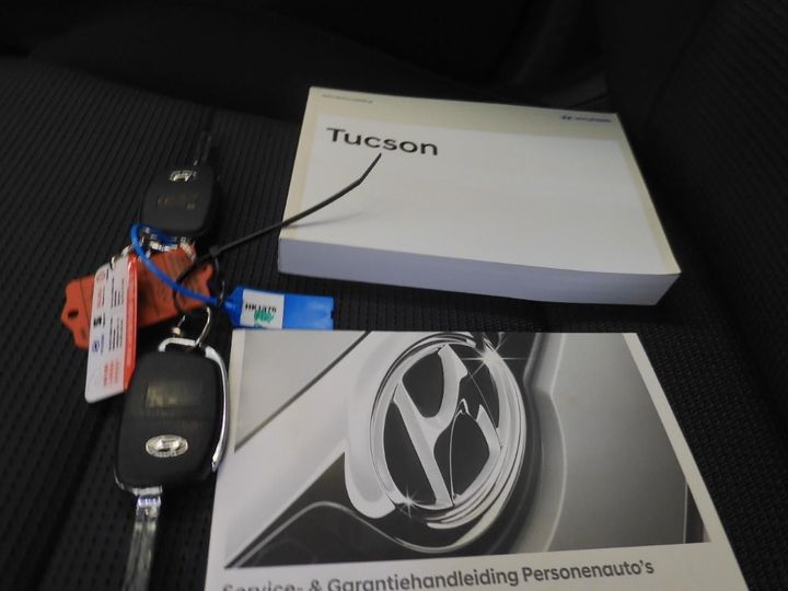 Photo 11 VIN: TMAJ3811AJJ630876 - HYUNDAI TUCSON 